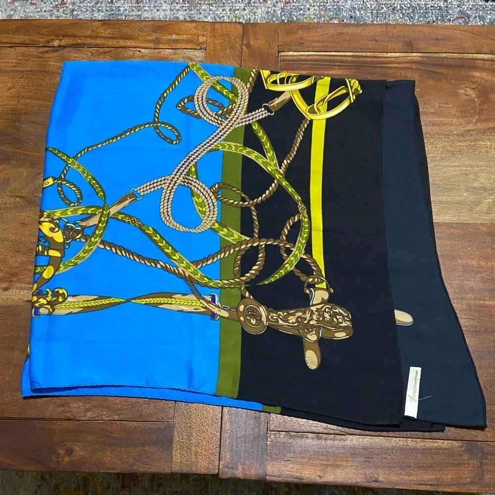 Collectioneighteen scarf - Picture 6 of 10